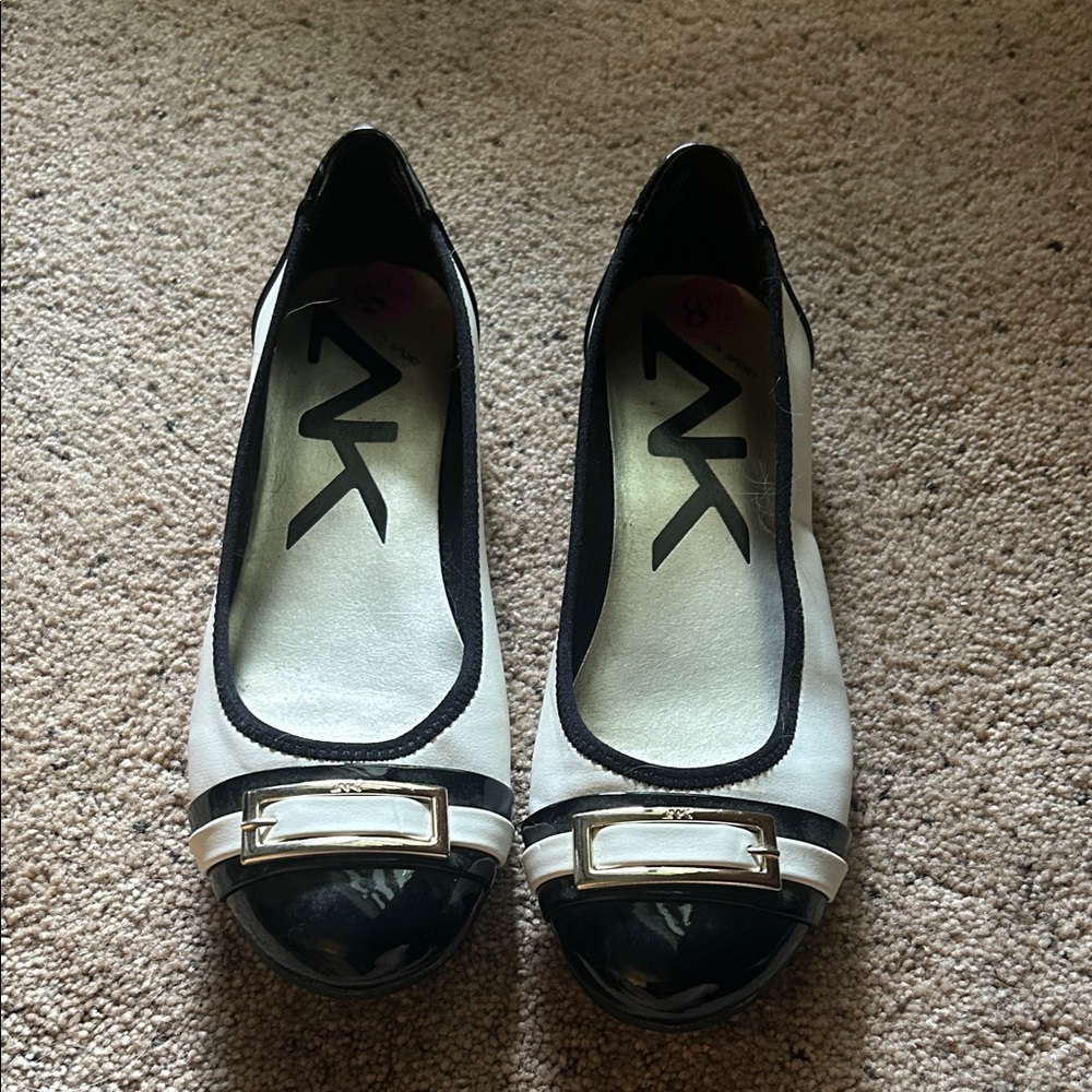Anne Klein Black and White Flats with Buckle